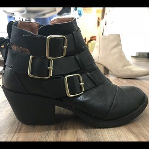 Ankle booties